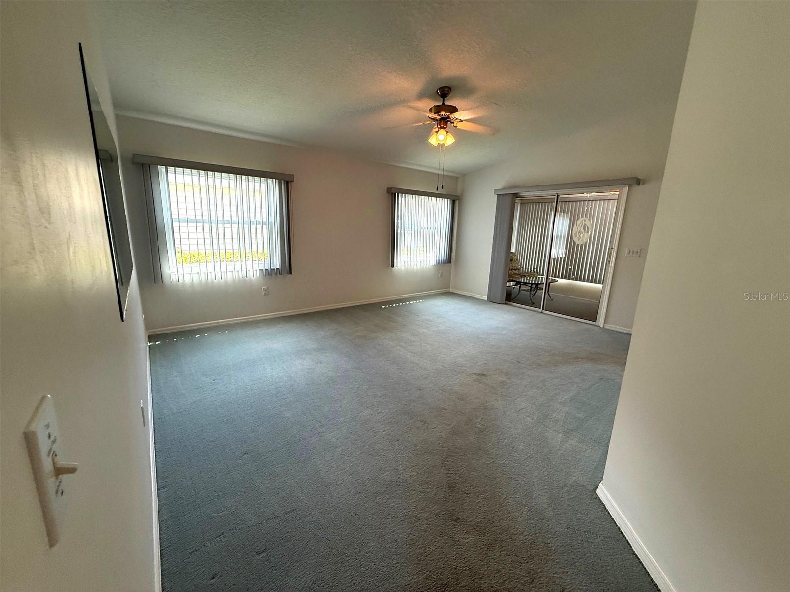 Image 19 of 28 For 17532 100th Court