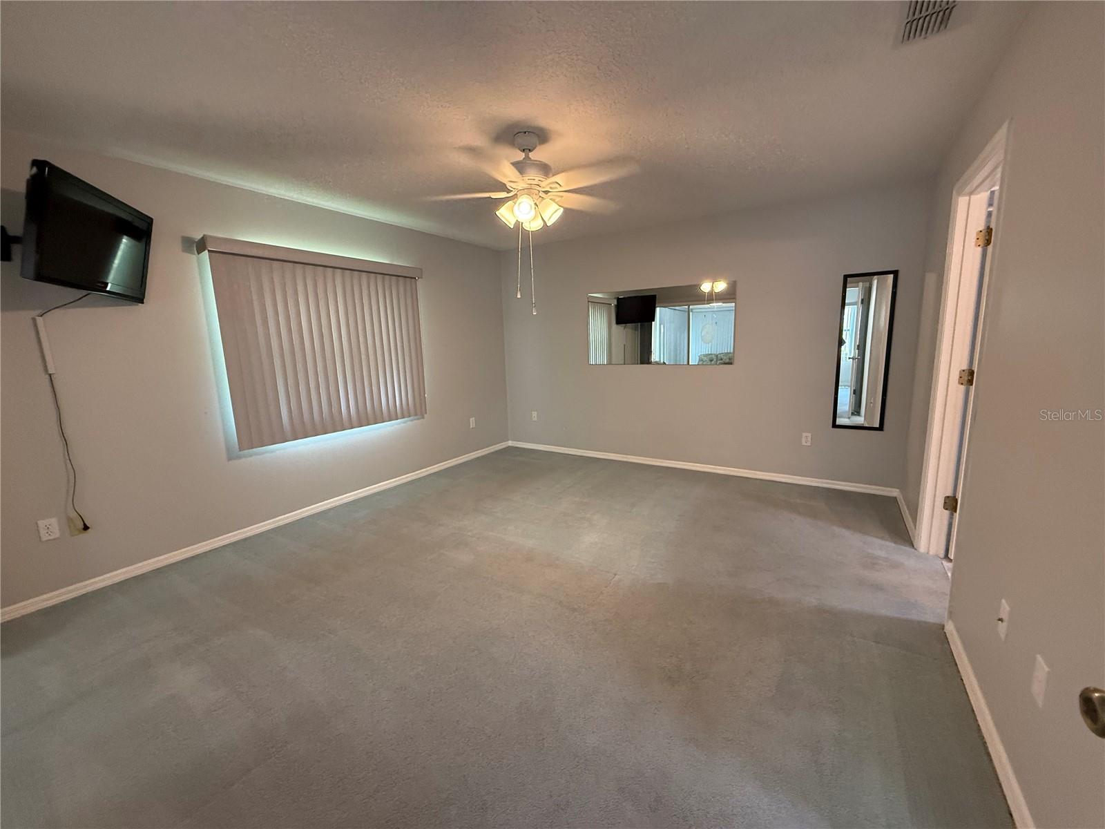 Image 22 of 28 For 17532 100th Court