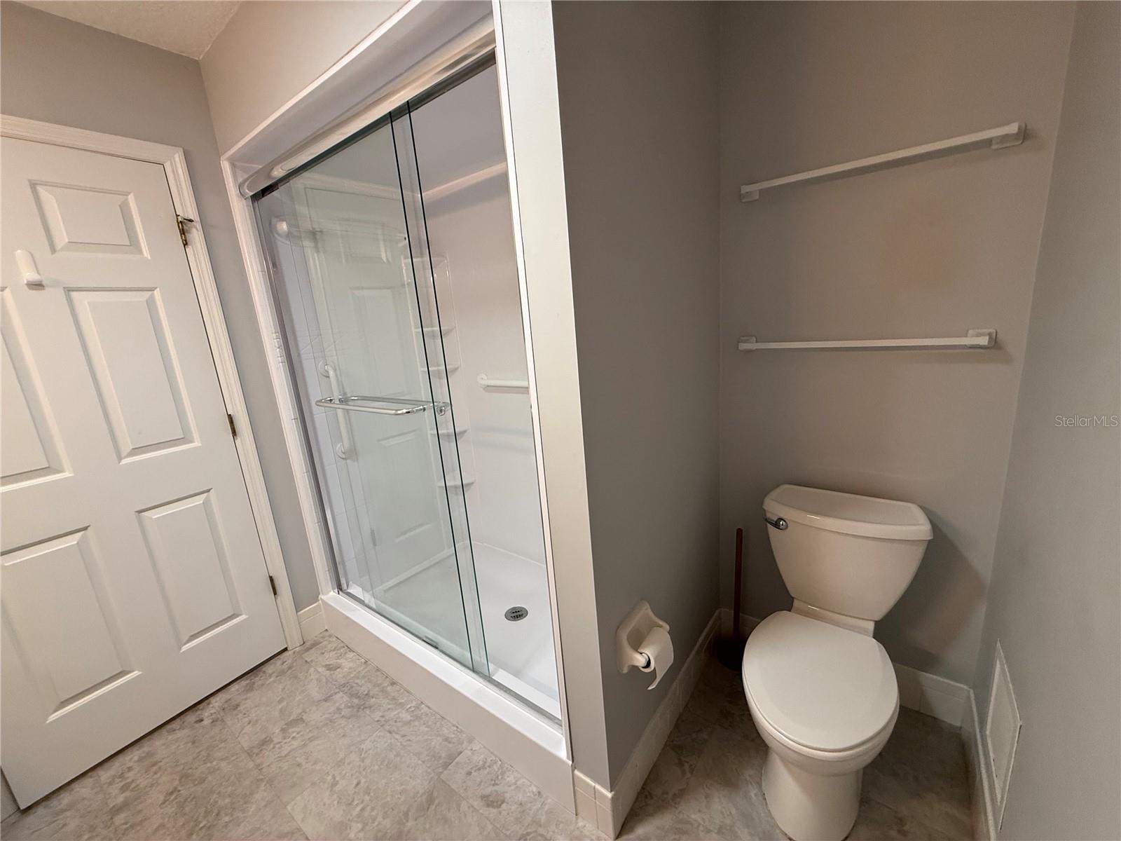 Image 25 of 28 For 17532 100th Court