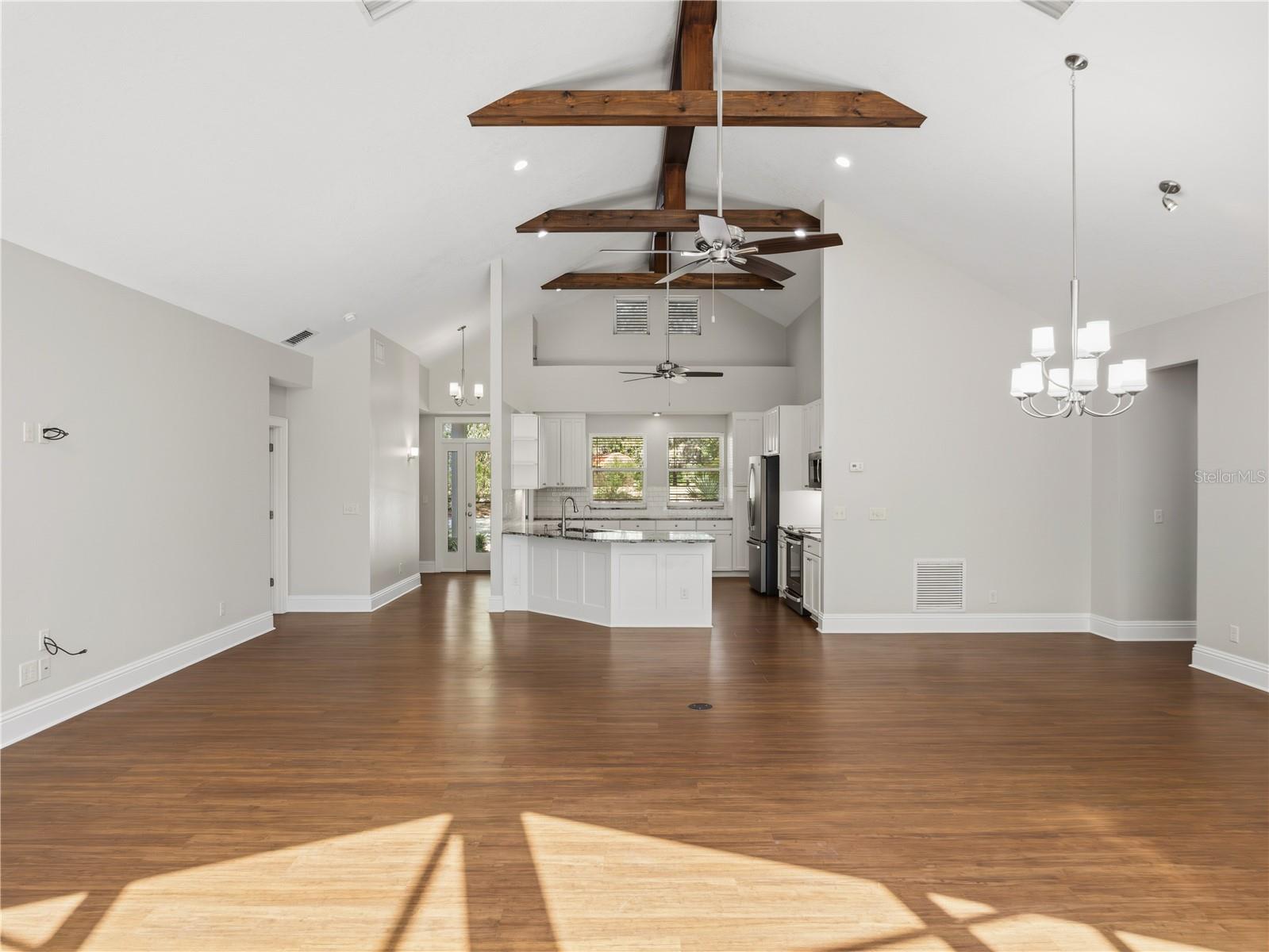 Image 15 of 56 For 6043 Lake Erie Road