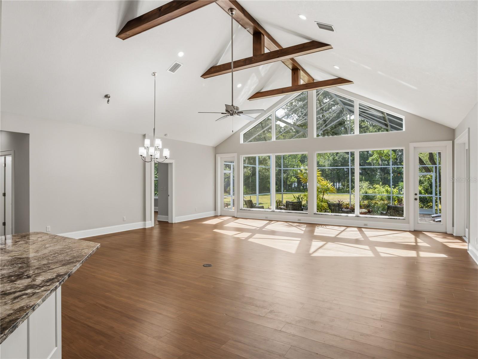 Image 16 of 56 For 6043 Lake Erie Road