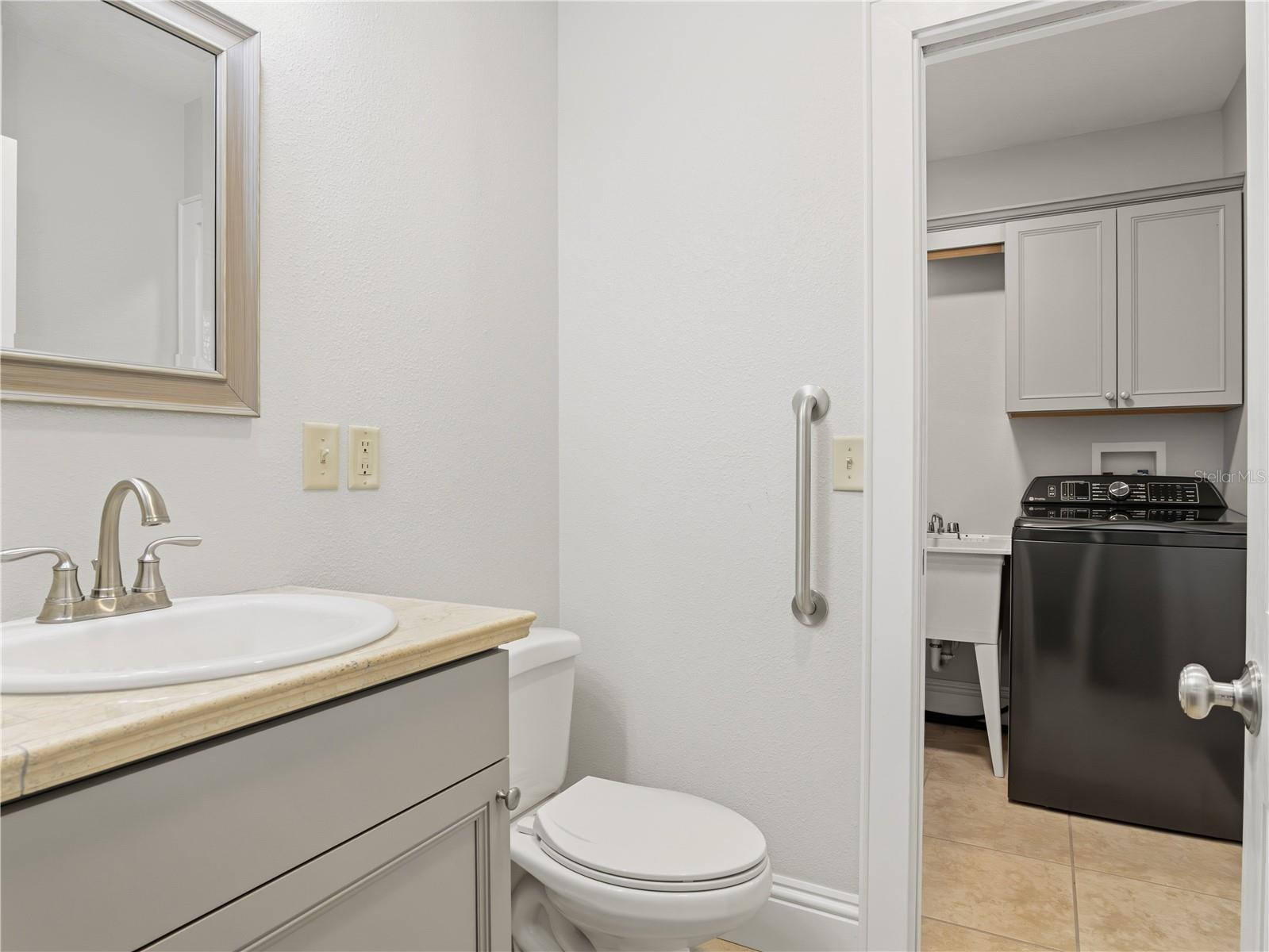 Image 32 of 56 For 6043 Lake Erie Road