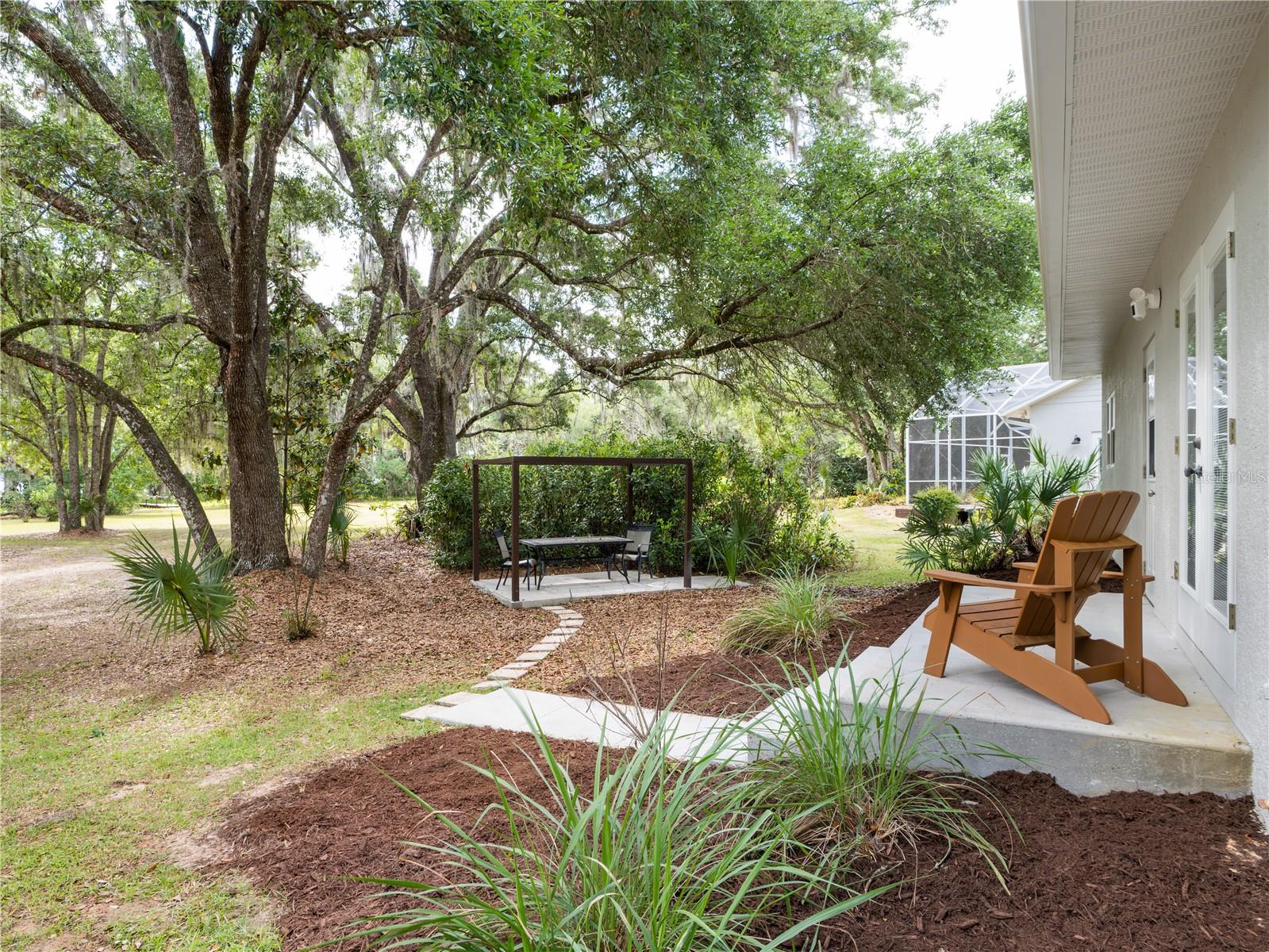 Image 33 of 56 For 6043 Lake Erie Road