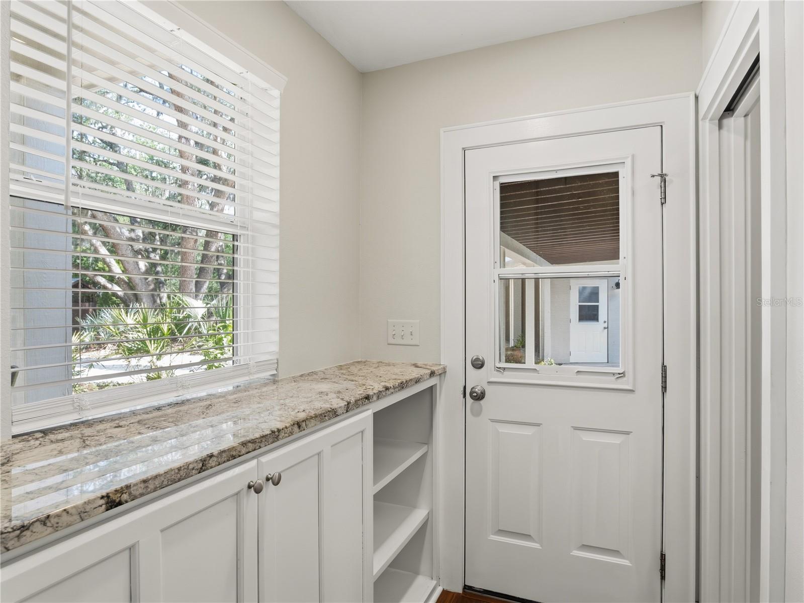 Image 35 of 56 For 6043 Lake Erie Road