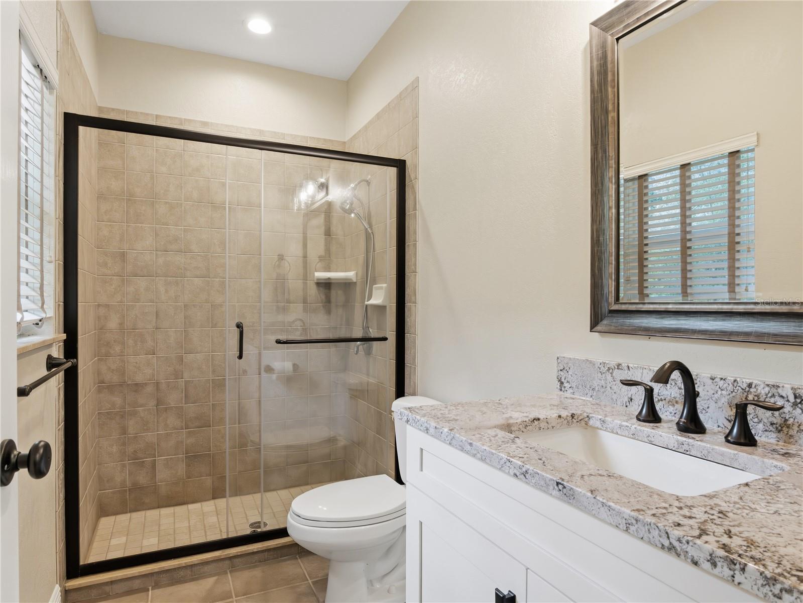 Image 40 of 56 For 6043 Lake Erie Road