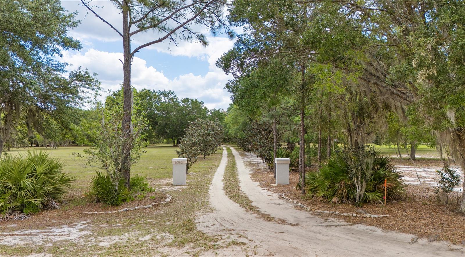 Image 47 of 56 For 6043 Lake Erie Road