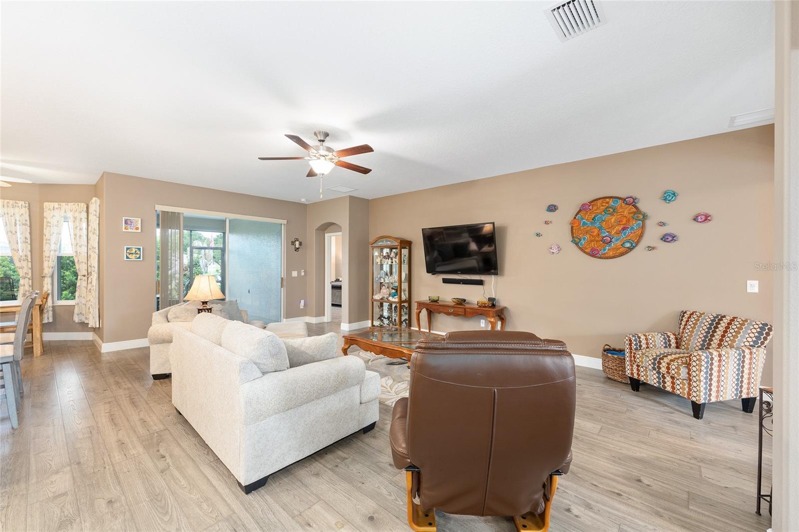 Image 10 of 62 For 4258 James River Circle