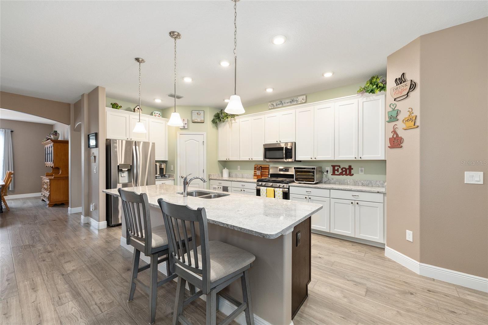 Image 14 of 62 For 4258 James River Circle