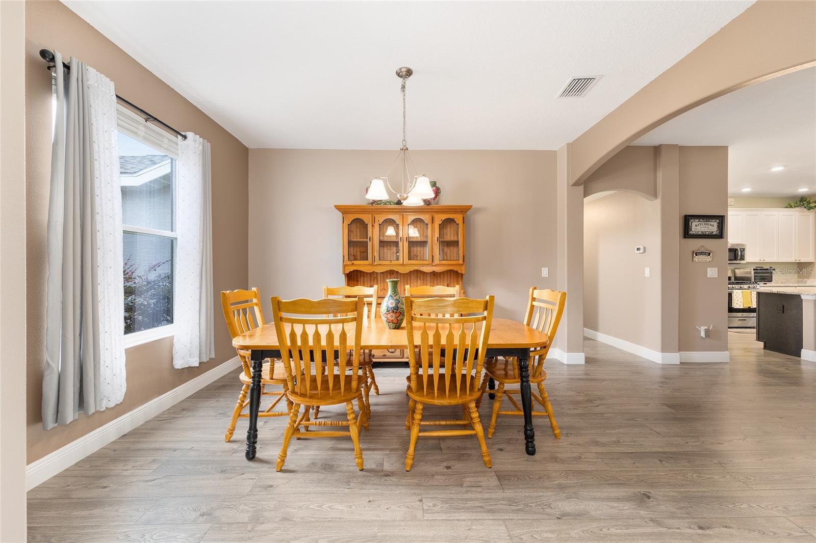Image 18 of 62 For 4258 James River Circle