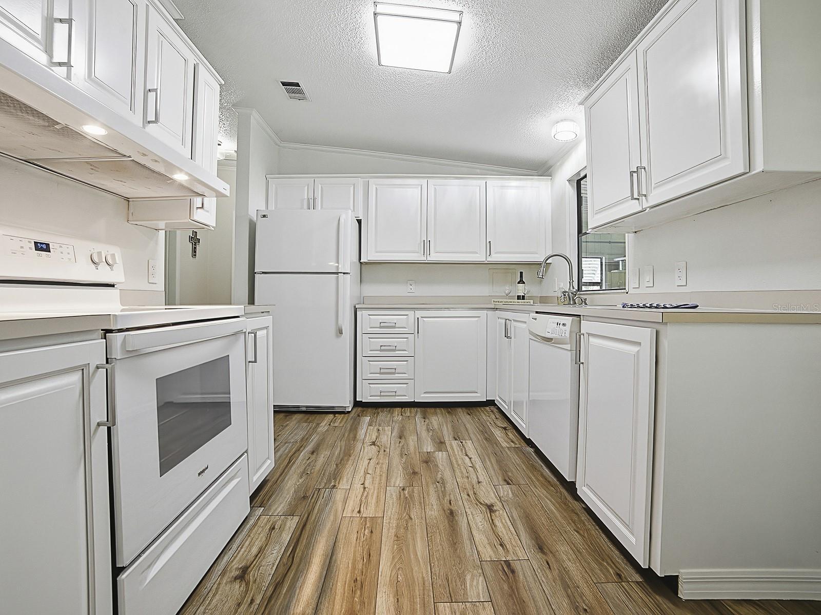 Image 11 of 31 For 25143 Barrow Hill