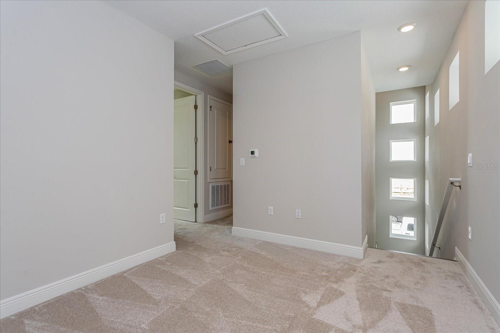 Image 13 of 52 For 9865 Peebles Street