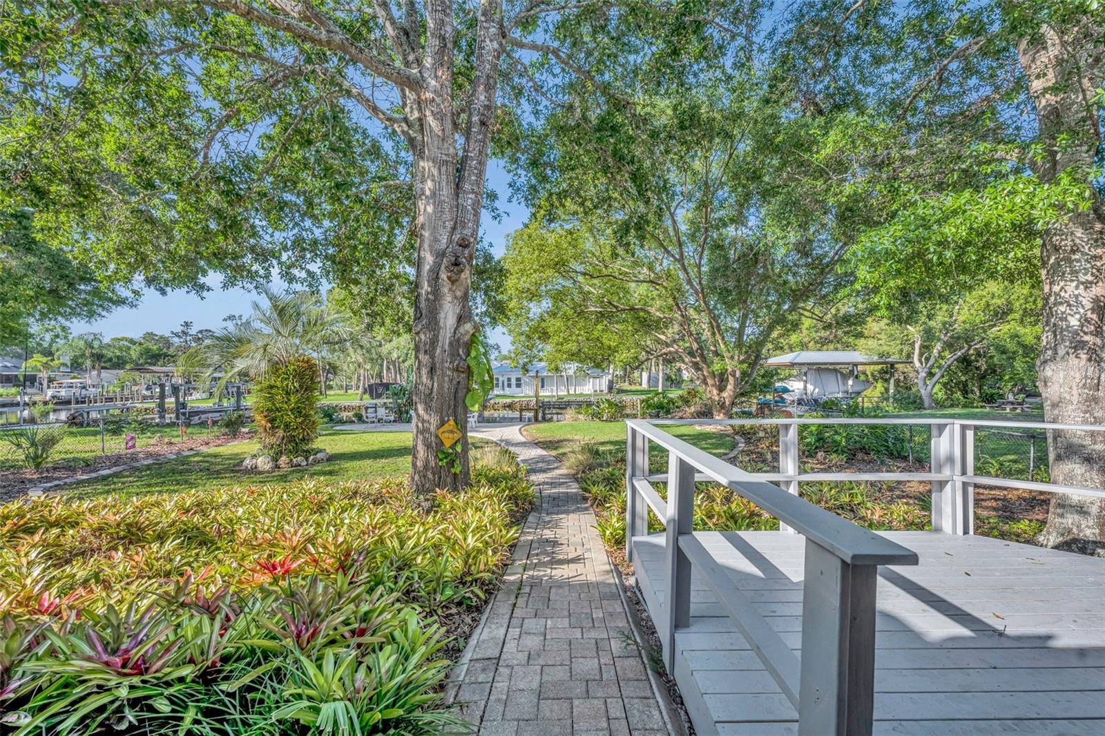 Image 31 of 51 For 11768 Riverhaven Drive