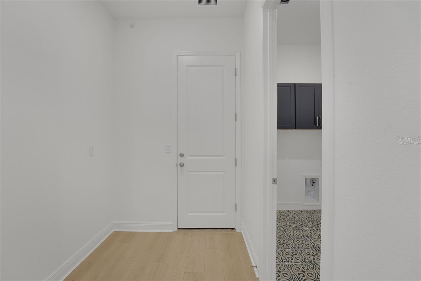 Image 21 of 32 For 14353 Crest Palm Avenue