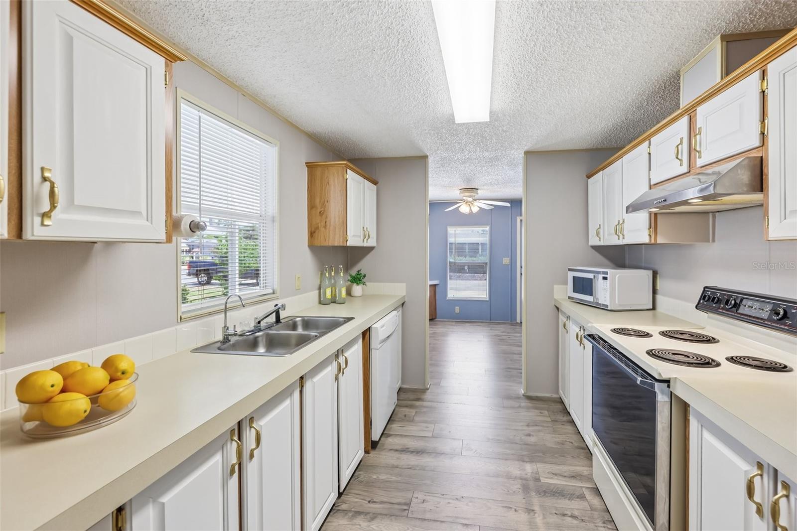 Image 4 of 46 For 550 Saint Johns Road