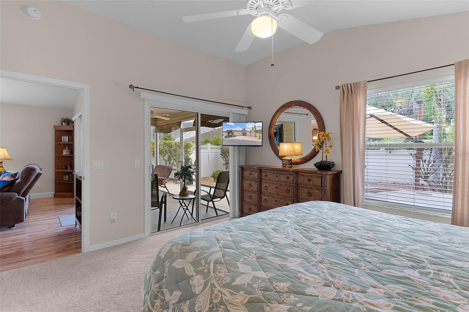 Image 19 of 37 For 870 Orwell Street