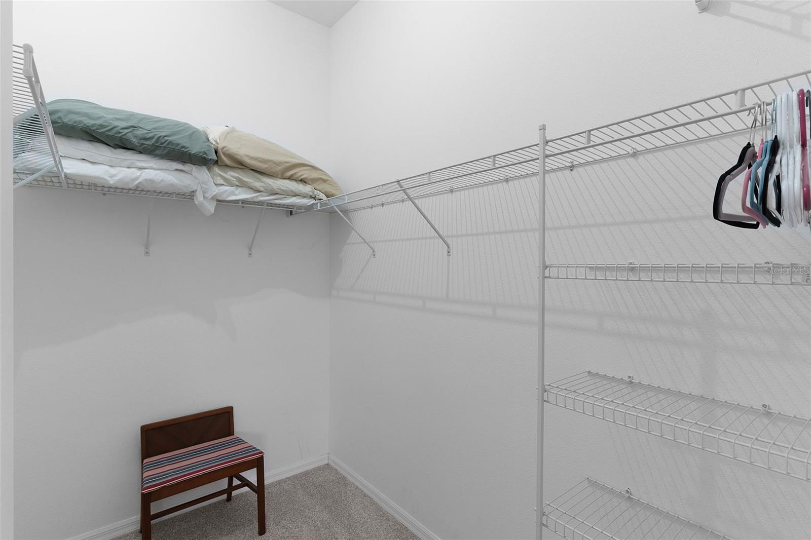 Image 23 of 37 For 870 Orwell Street