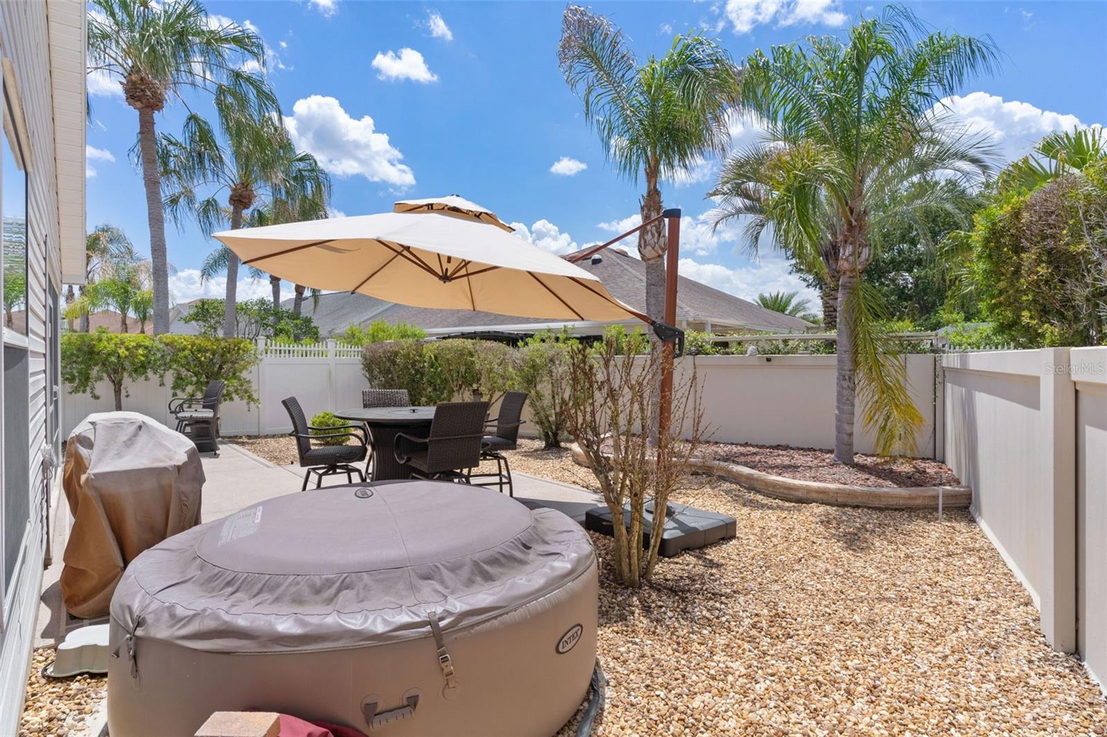 Image 33 of 37 For 870 Orwell Street