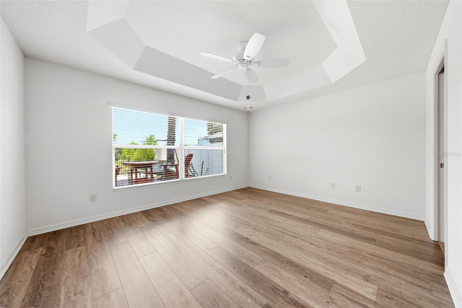 Image 36 of 65 For 2975 Thayer Terrace