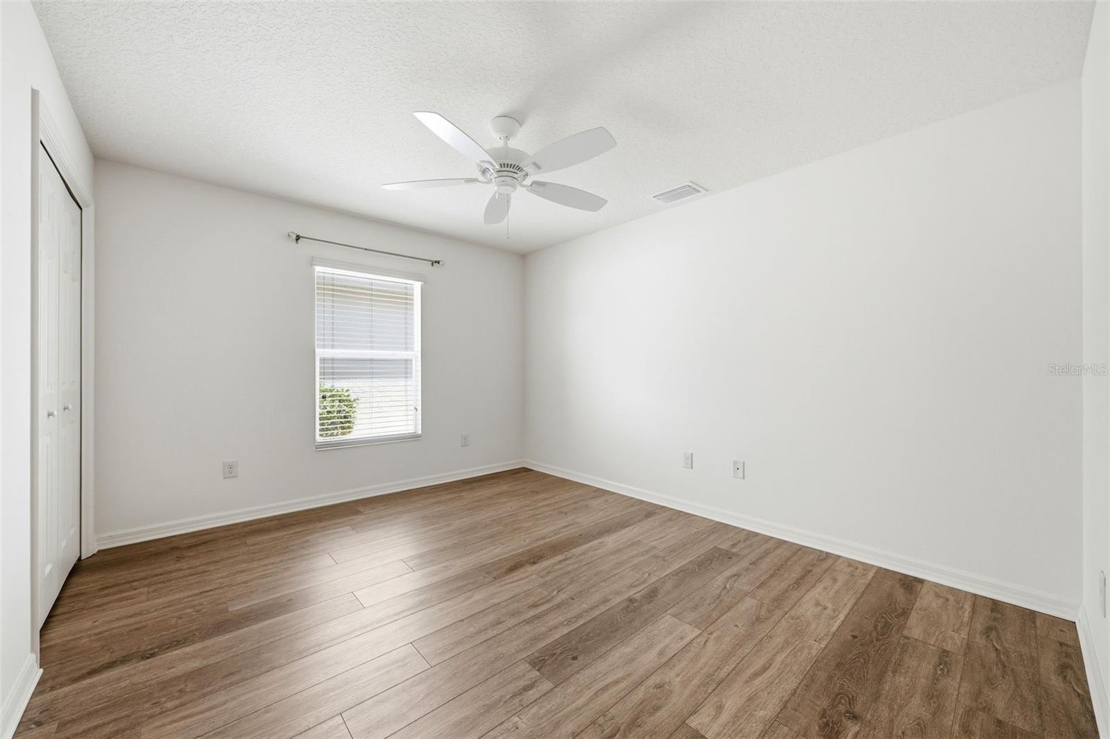 Image 41 of 65 For 2975 Thayer Terrace