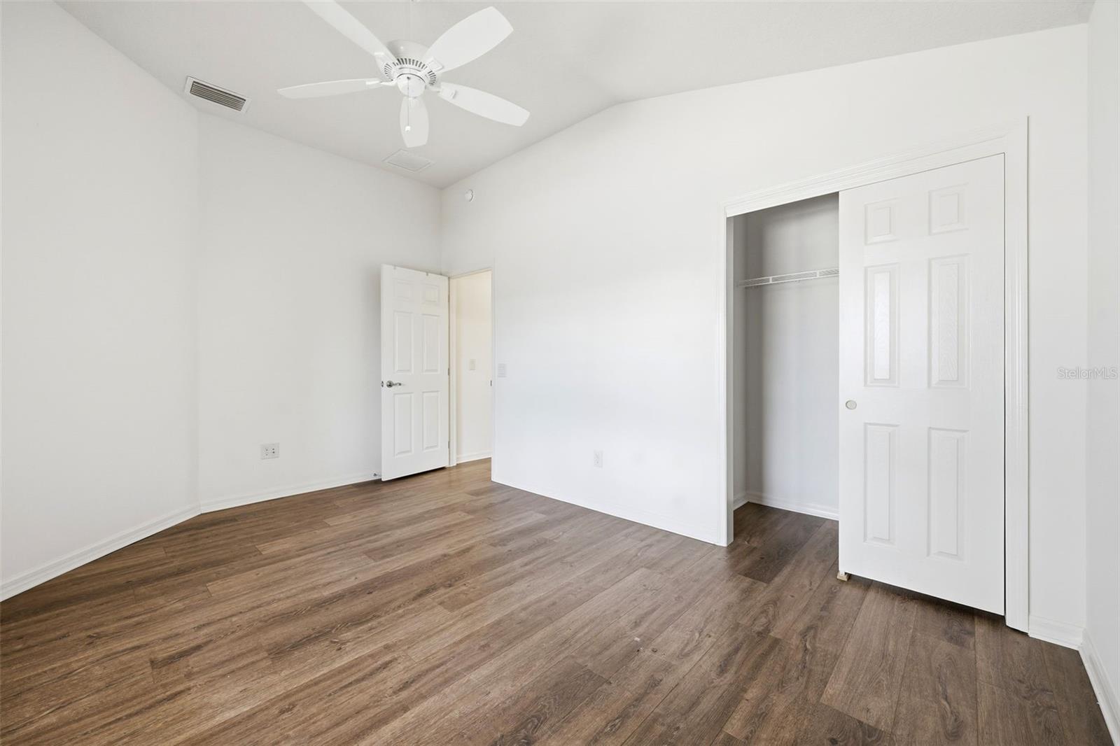 Image 52 of 65 For 2975 Thayer Terrace