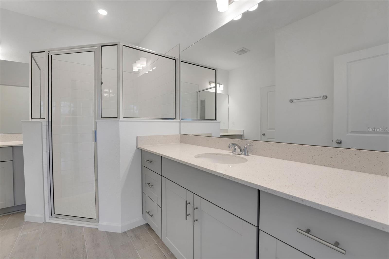 Image 11 of 34 For 248 Meredith Boulevard