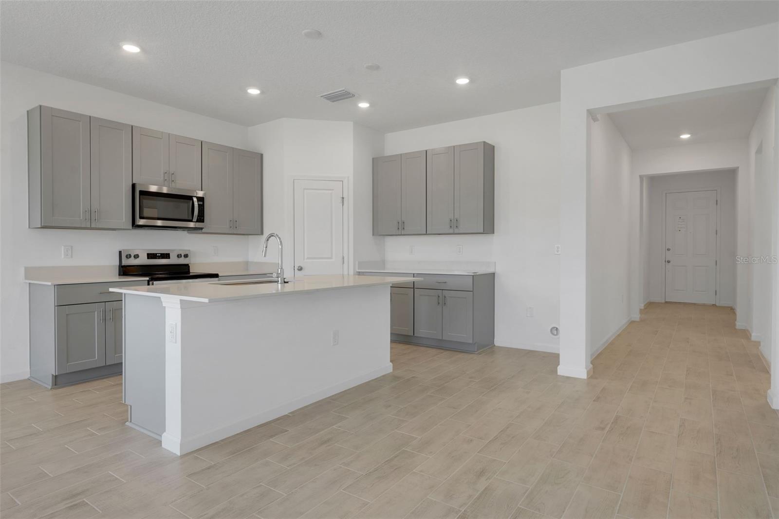 Image 21 of 34 For 248 Meredith Boulevard