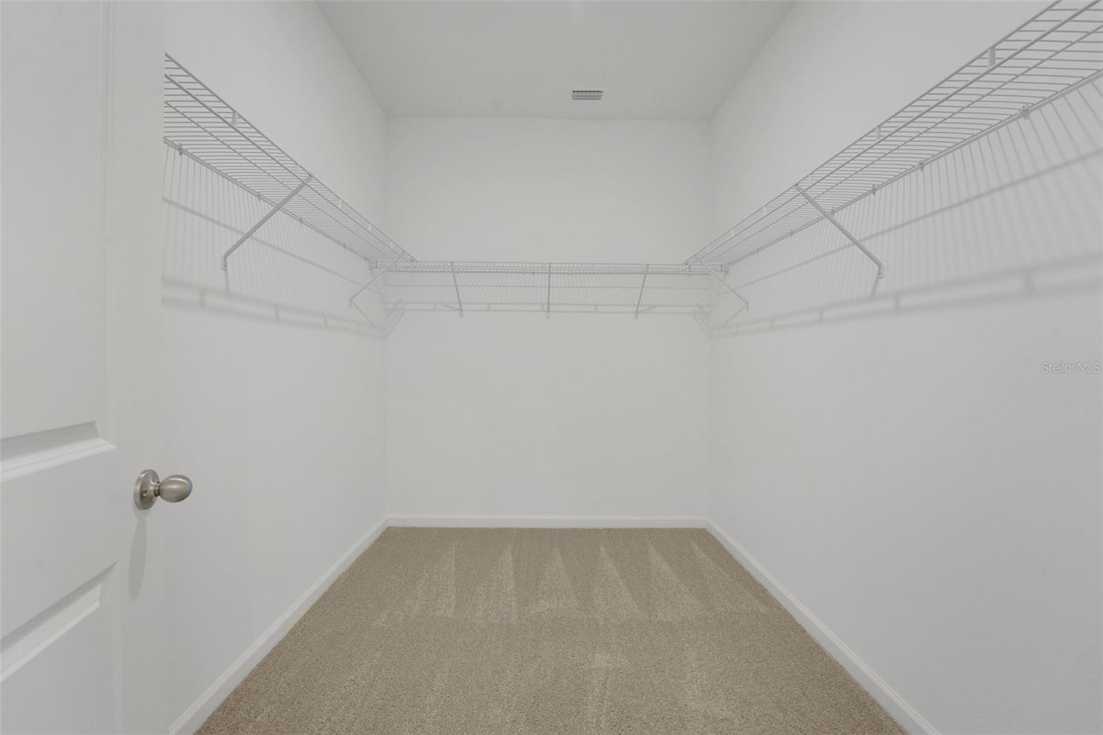 Image 9 of 34 For 248 Meredith Boulevard