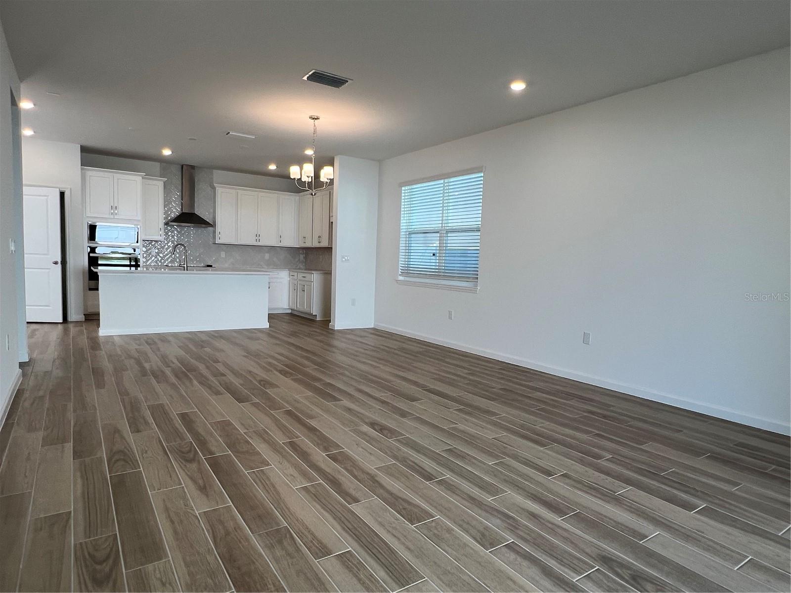 Image 6 of 16 For 2319 Juniper Berry Avenue