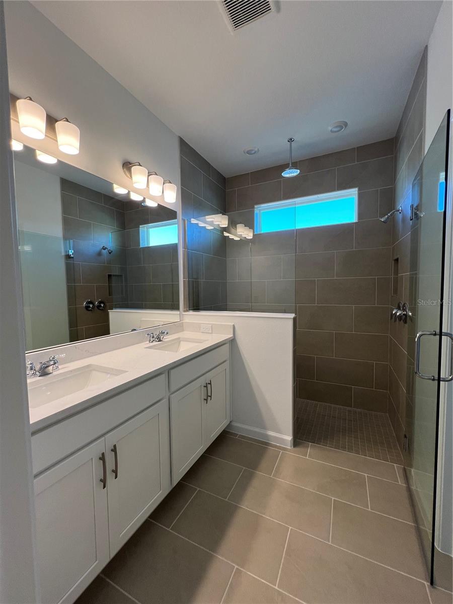 Image 8 of 16 For 2319 Juniper Berry Avenue