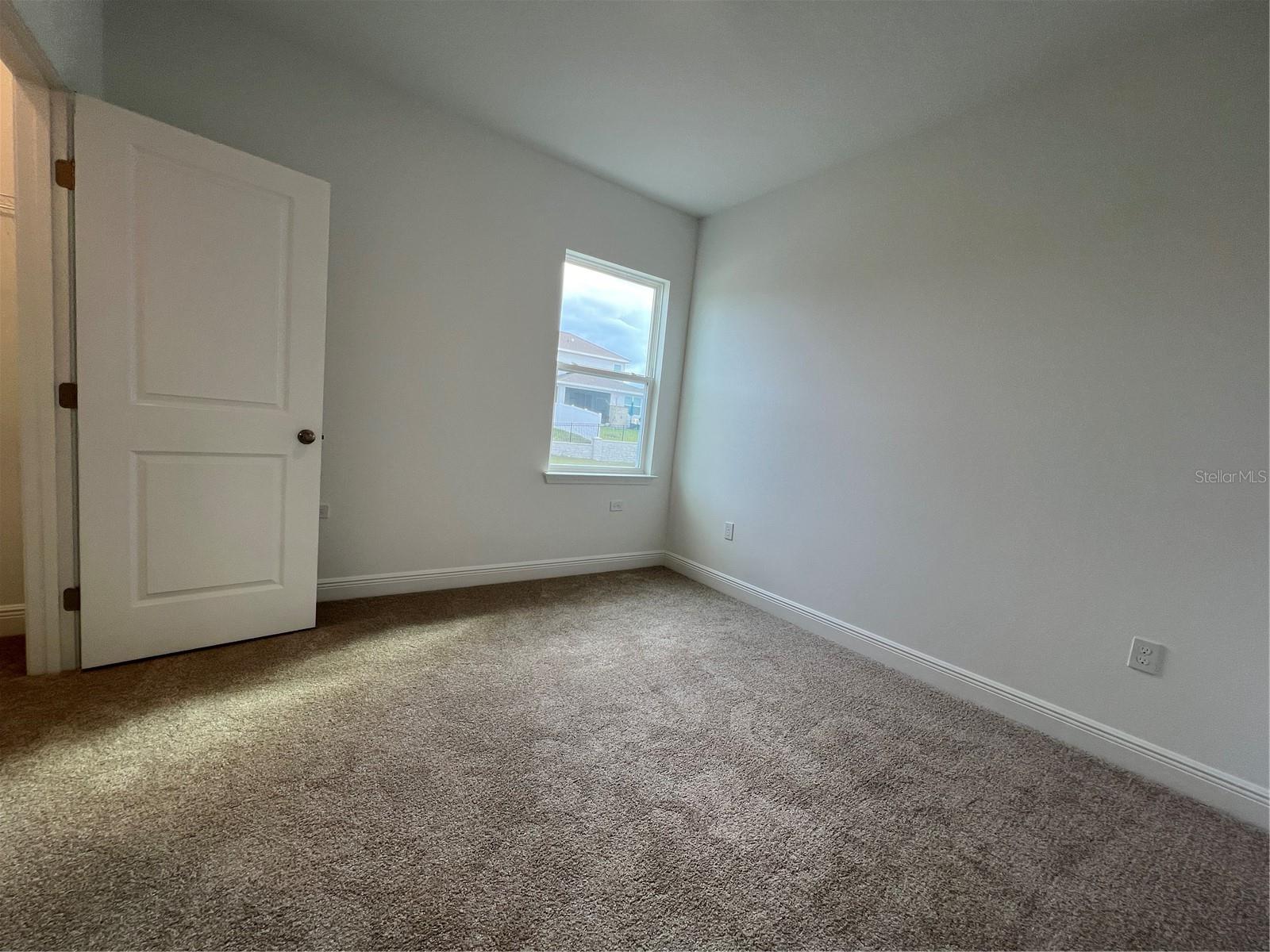 Image 13 of 19 For 2213 Juniper Berry Avenue