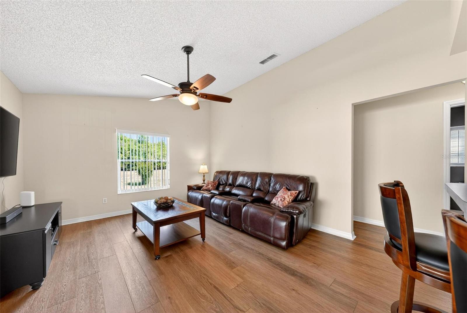 Image 14 of 74 For 25073 Riverwalk Drive