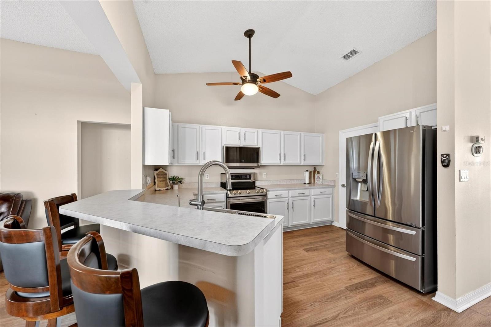 Image 9 of 74 For 25073 Riverwalk Drive
