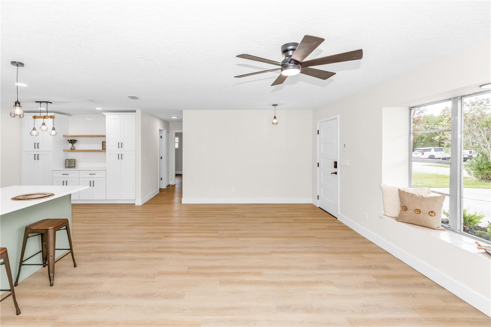 Image 12 of 36 For 2521 Milton Avenue