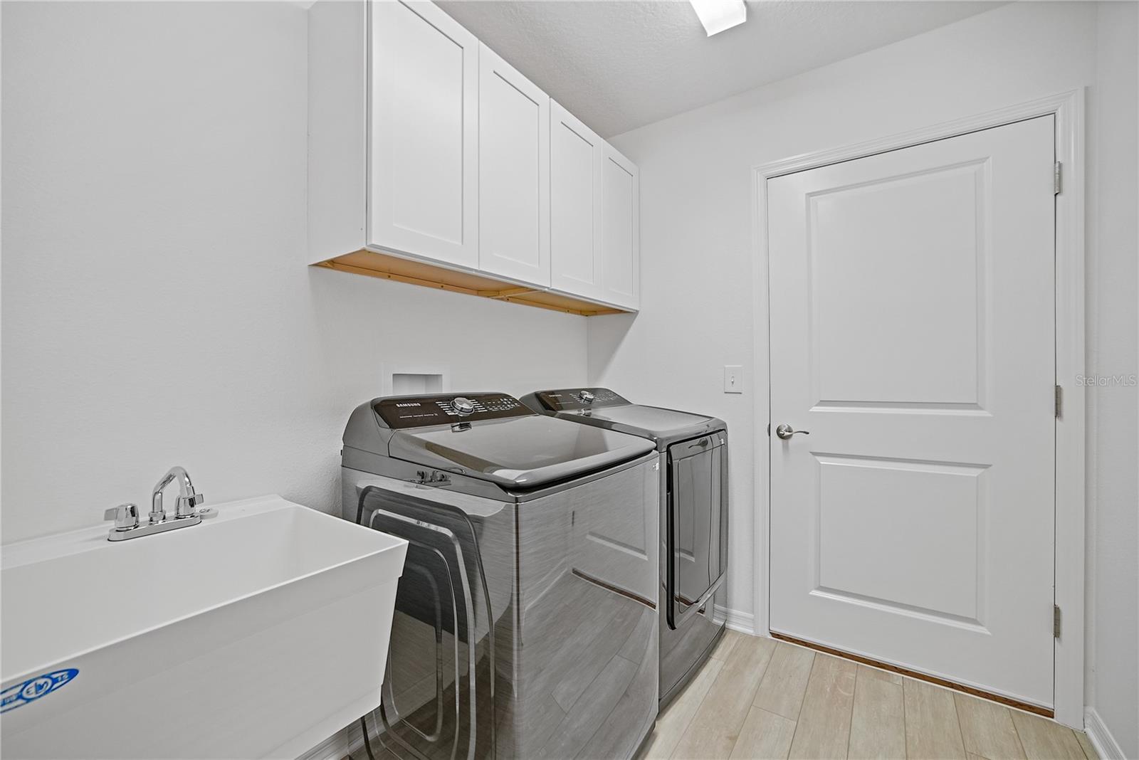 Image 22 of 45 For 7661 Rutherford Lane