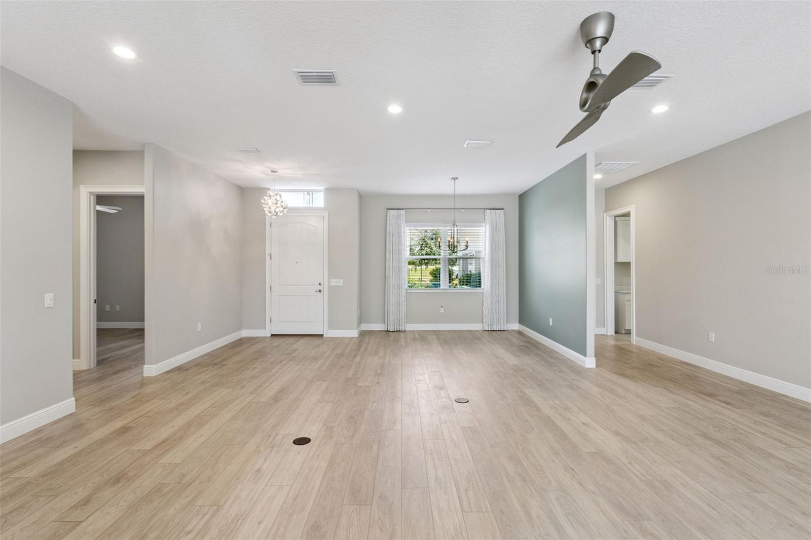 Image 4 of 50 For 5132 Greens Drive