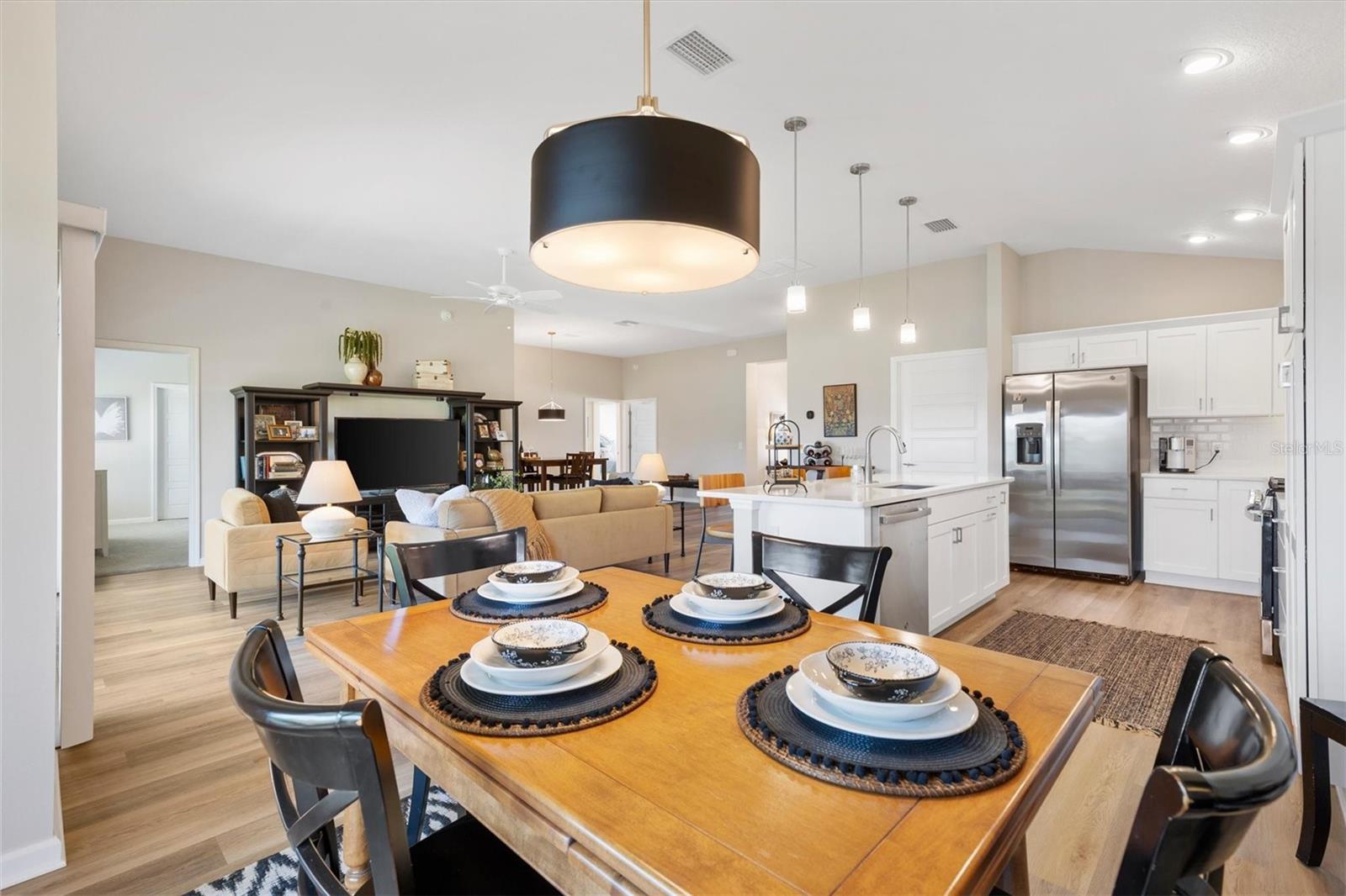 Image 13 of 41 For 1054 Joette Place
