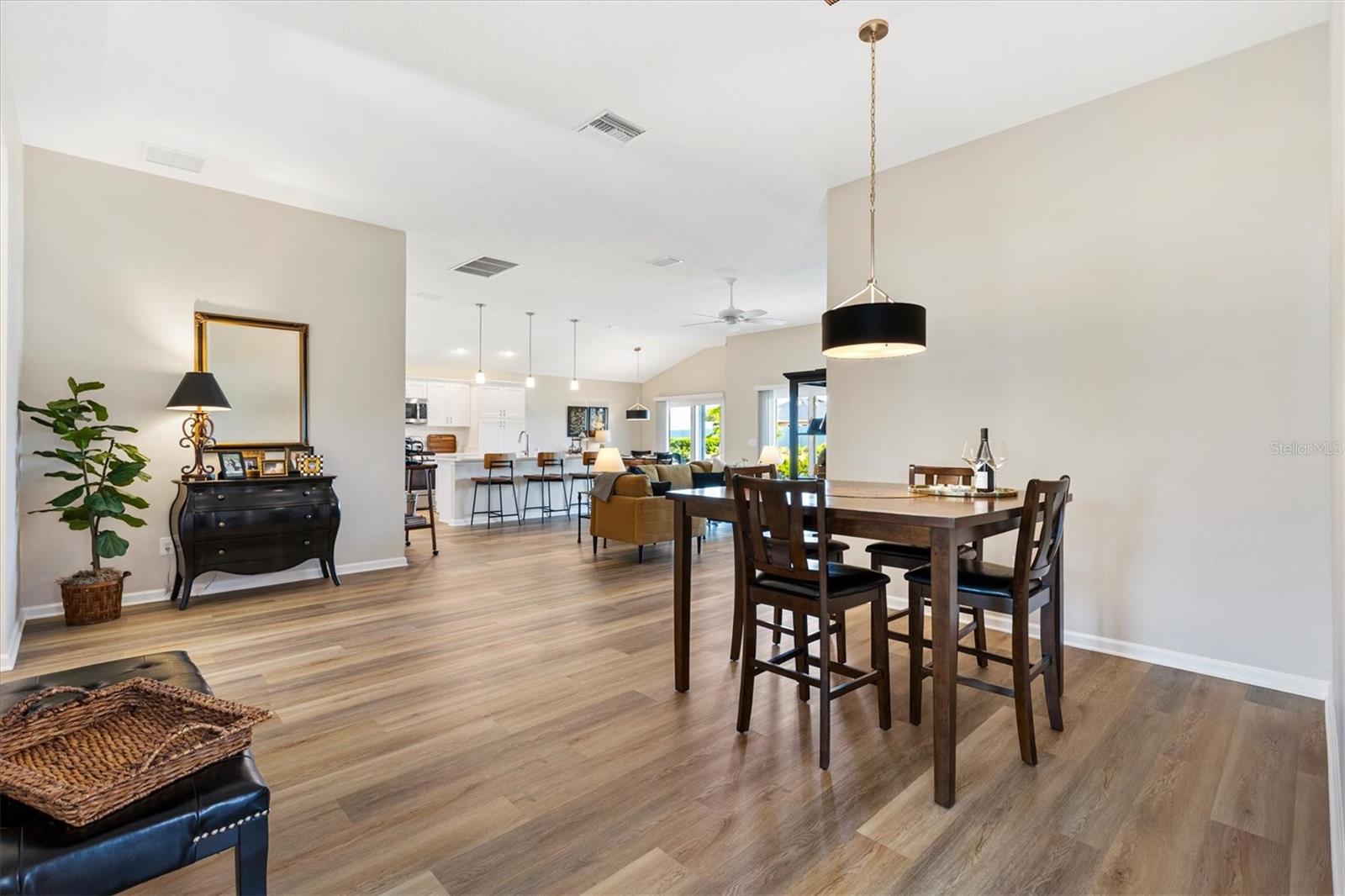 Image 3 of 41 For 1054 Joette Place
