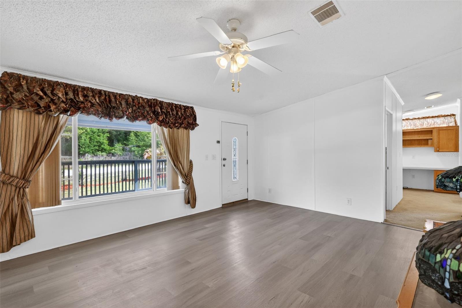 Image 6 of 32 For 10380 127th Lane