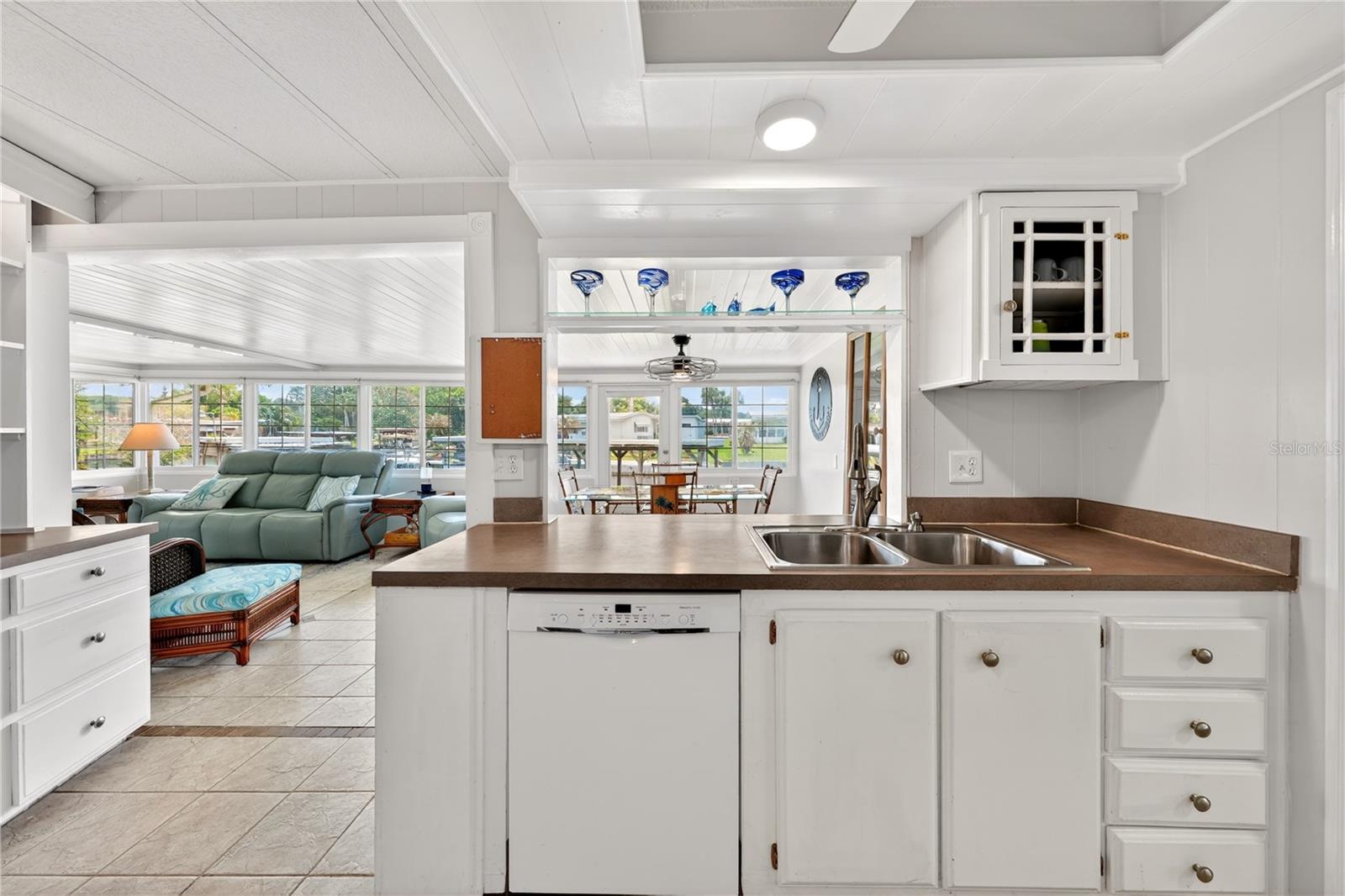 Image 11 of 65 For 957 Todd Way