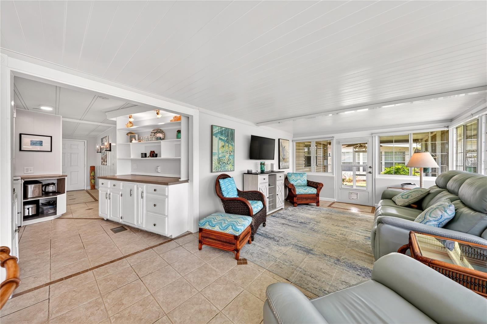 Image 16 of 65 For 957 Todd Way