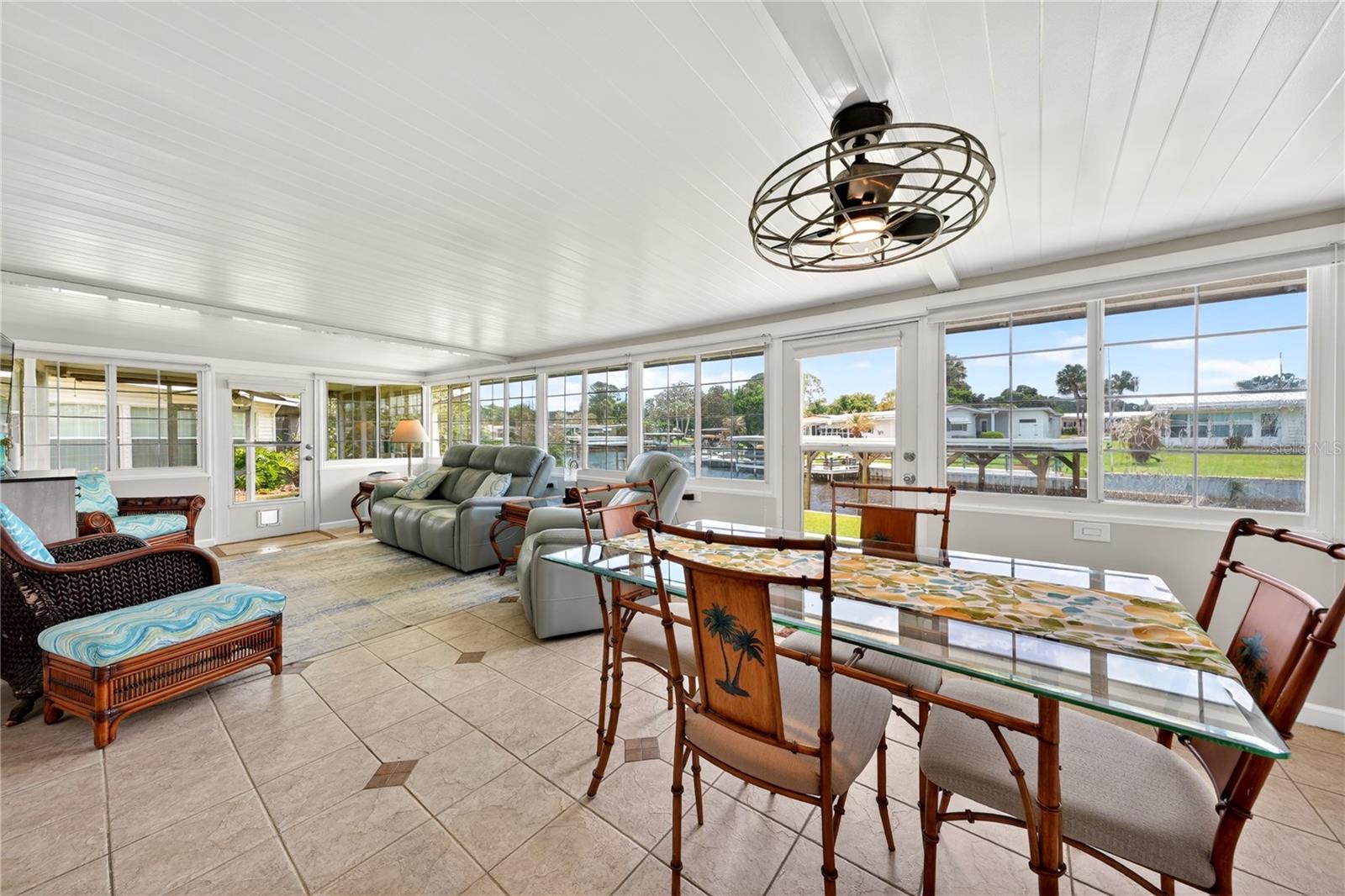 Image 18 of 65 For 957 Todd Way