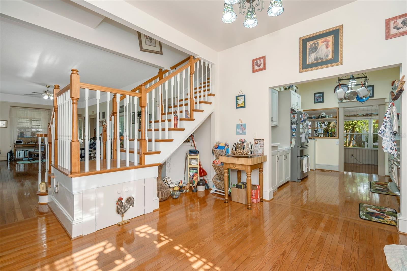 Image 8 of 26 For 805 Broadway Avenue