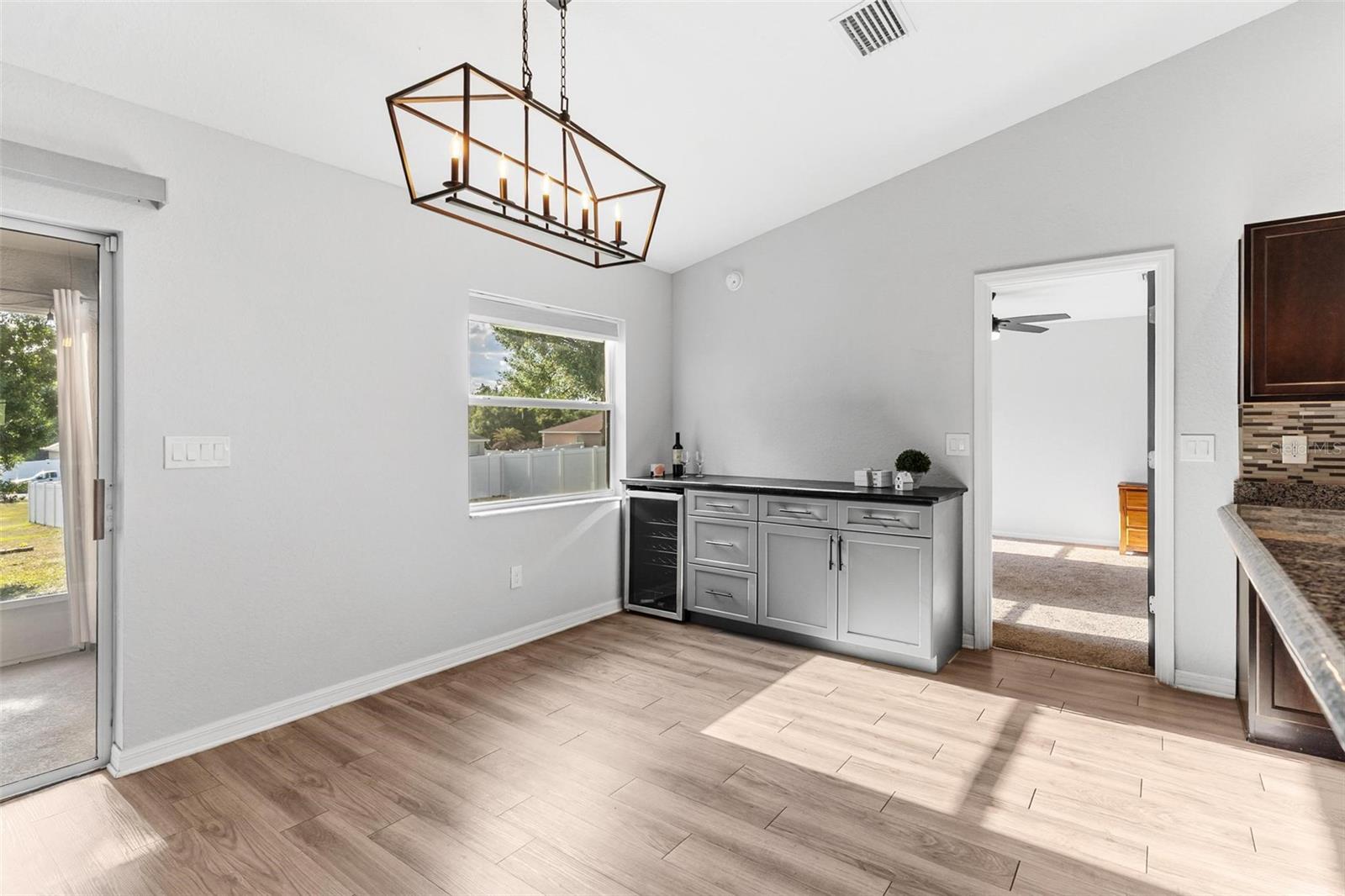 Image 13 of 48 For 326 Woodland Trail