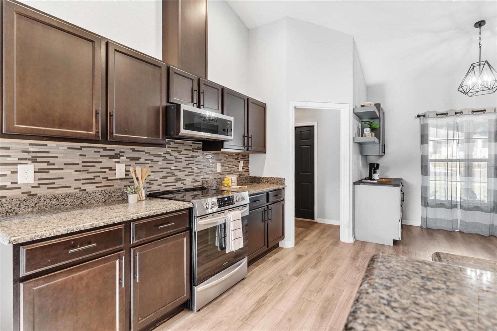 Image 16 of 48 For 326 Woodland Trail