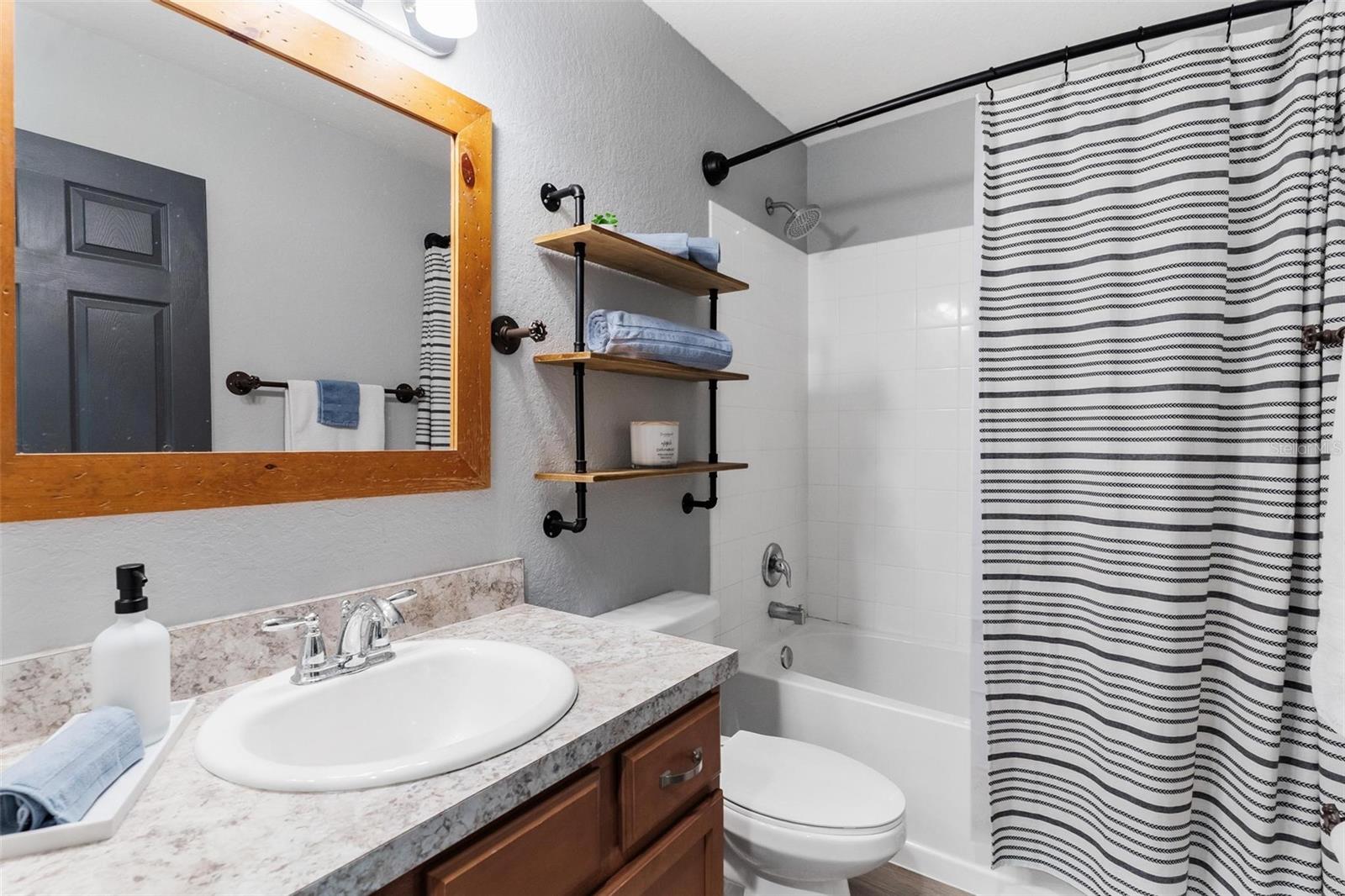 Image 30 of 48 For 326 Woodland Trail