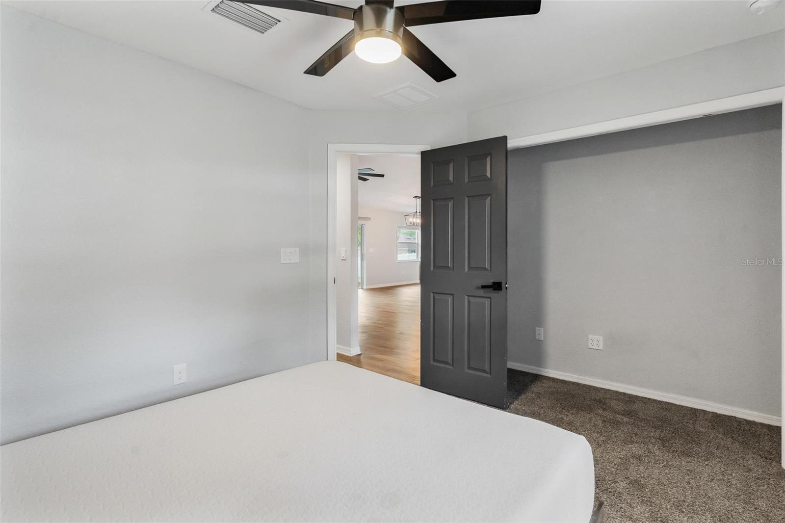 Image 32 of 48 For 326 Woodland Trail