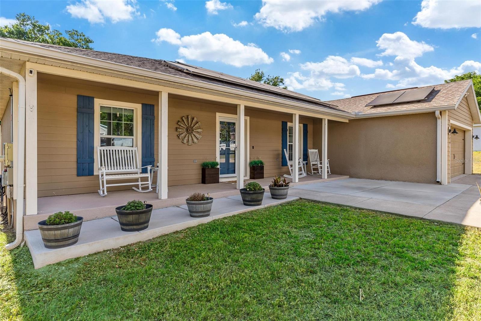 Image 4 of 48 For 326 Woodland Trail