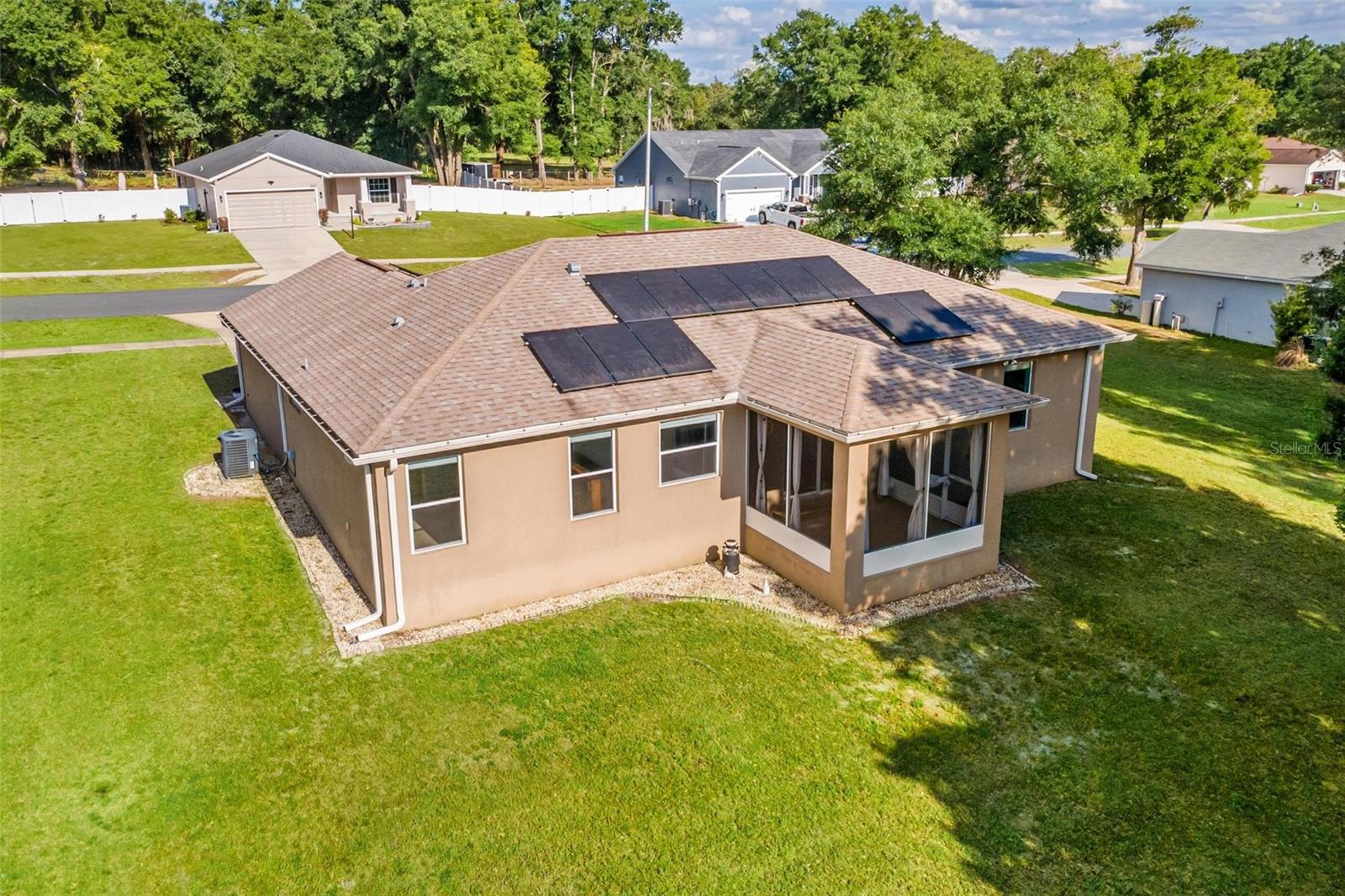 Image 41 of 48 For 326 Woodland Trail