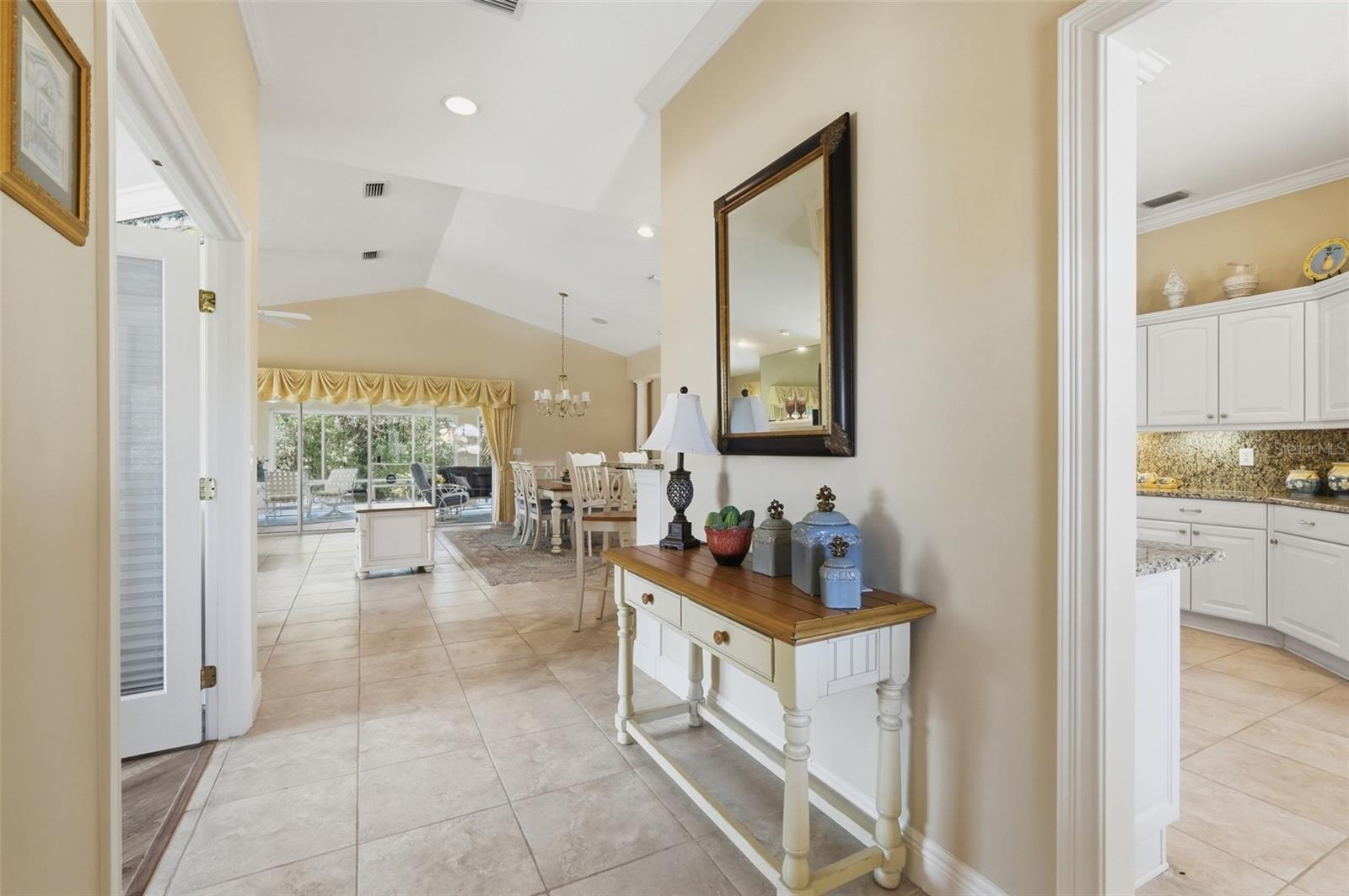Image 10 of 42 For 5013 Harbor Heights