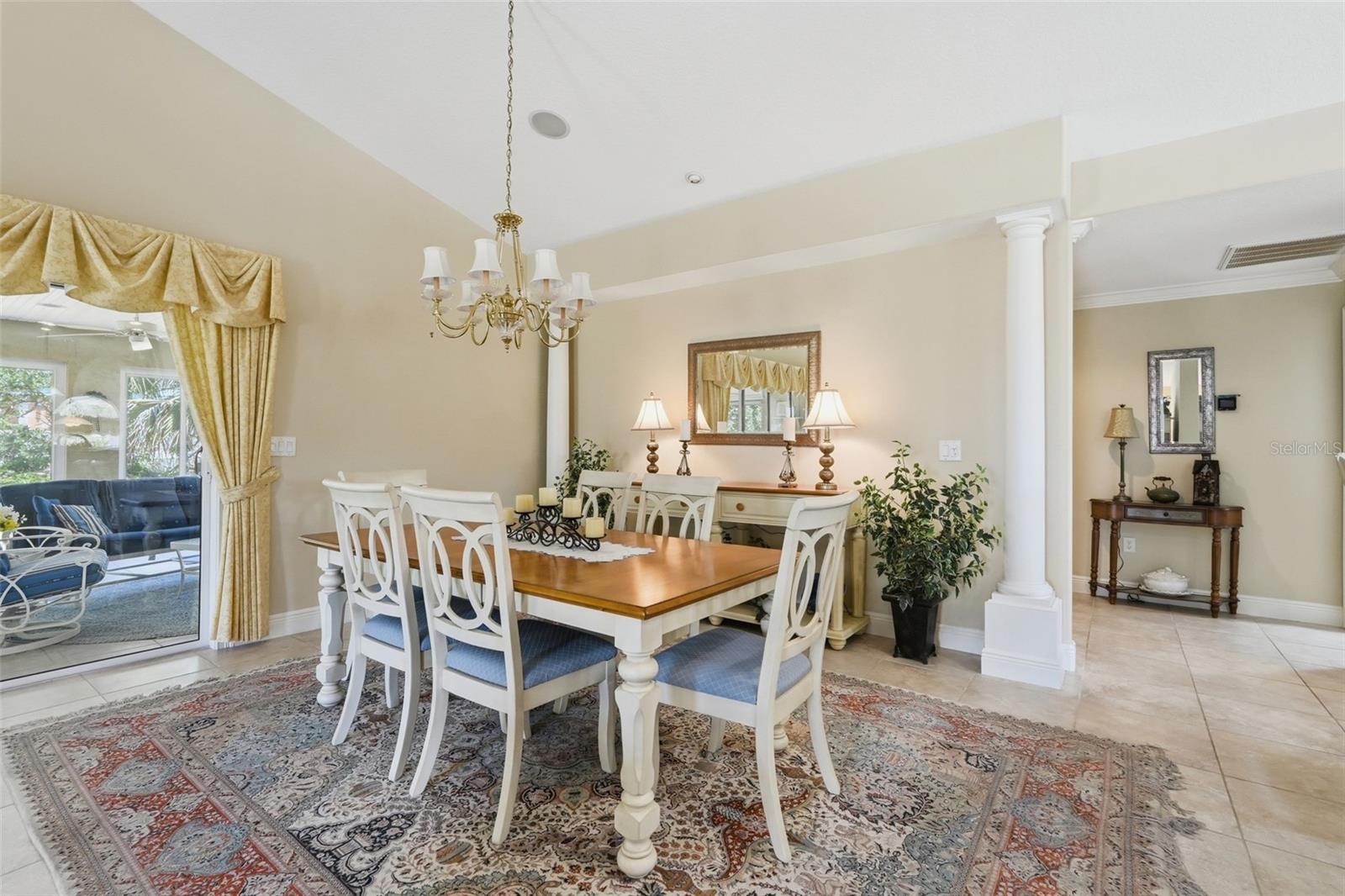 Image 14 of 42 For 5013 Harbor Heights